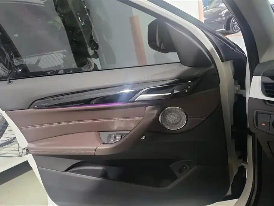 BMW X1 2021 из CN, фото 10