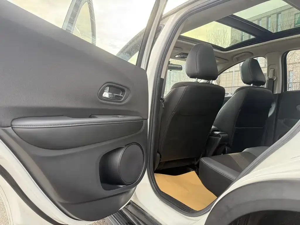 Honda Vezel 2021 из CN, фото 2