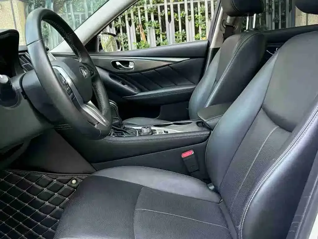 Infiniti Q50L 2023 из CN, фото 9