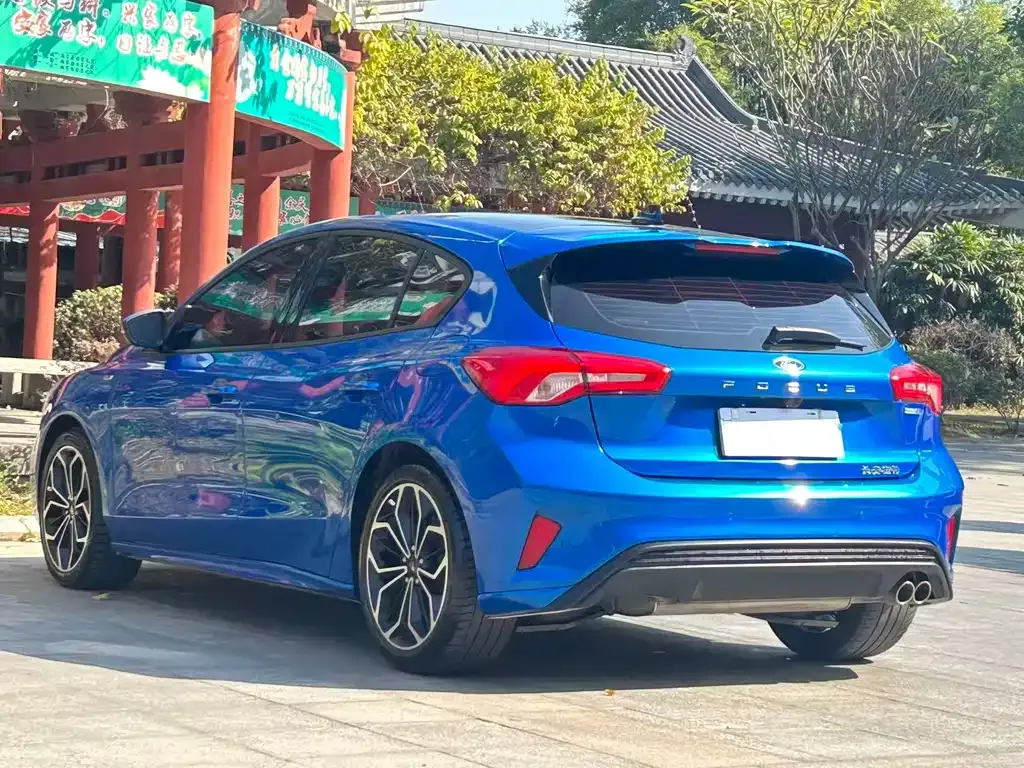Ford Focus 2022 из CN, фото 6