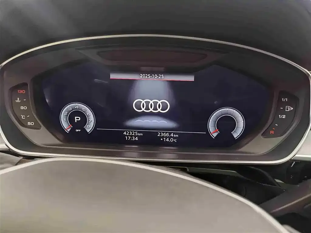 Audi A8 2021 из CN, фото 4