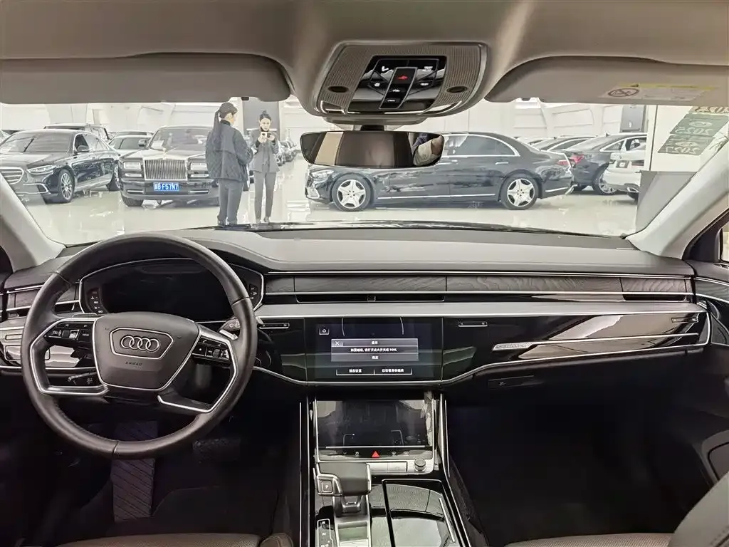 Audi A8 2021 из CN, фото 2