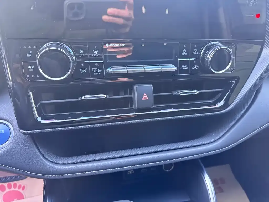 Toyota Crown Kluger 2023 из CN, фото 3