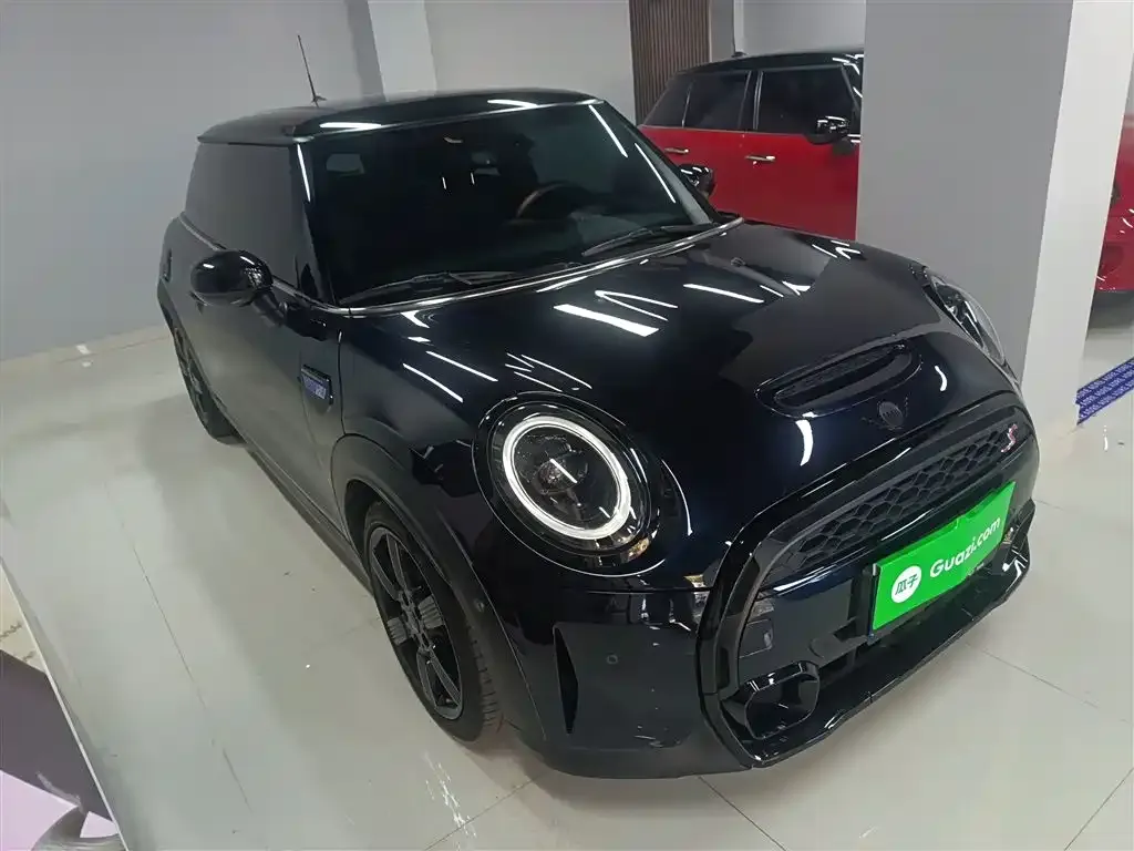 MINI Cooper (3-door) 2024 из CN, фото 9