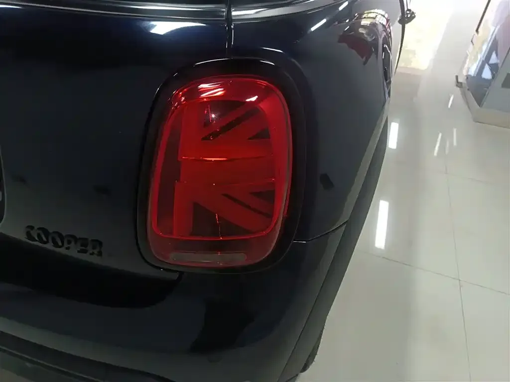 MINI Cooper (3-door) 2024 из CN, фото 5