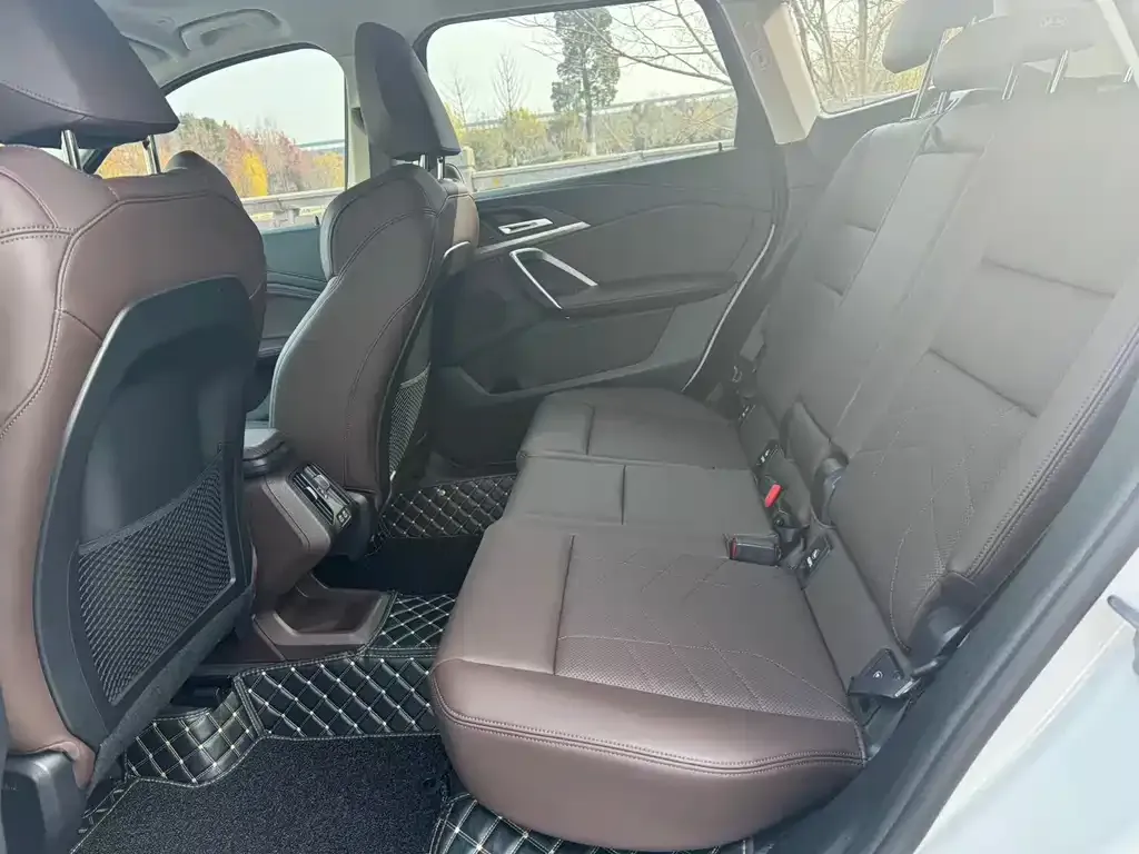 BMW X1 2023 из CN, фото 2