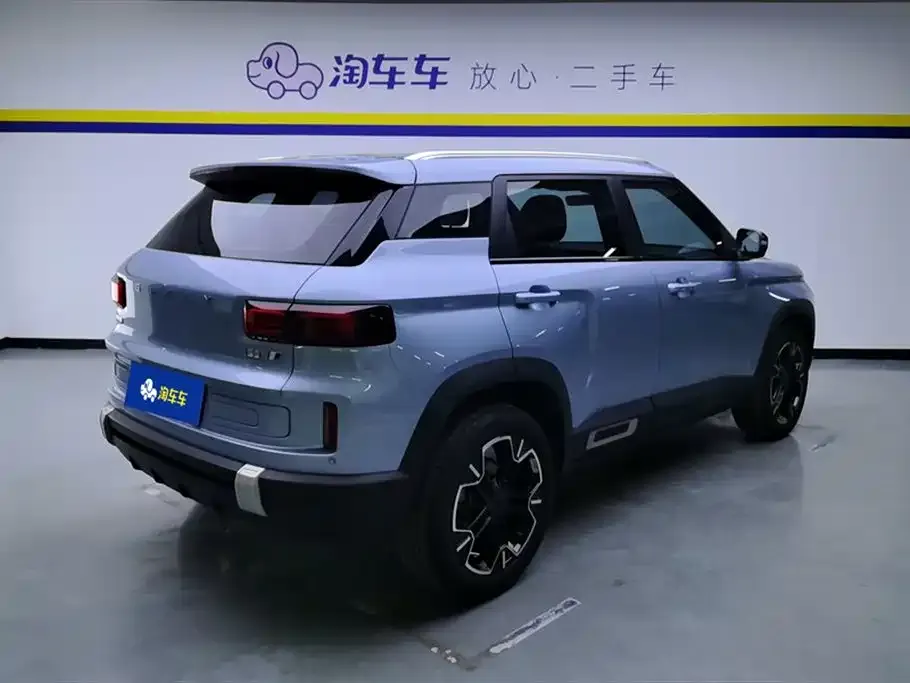 Geely Icon 2023 из CN, фото 2