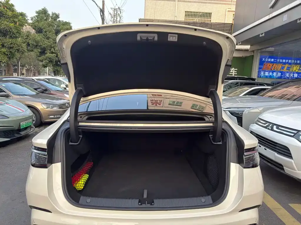 BYD Seal 07 DM-i 2025 из CN, фото 10