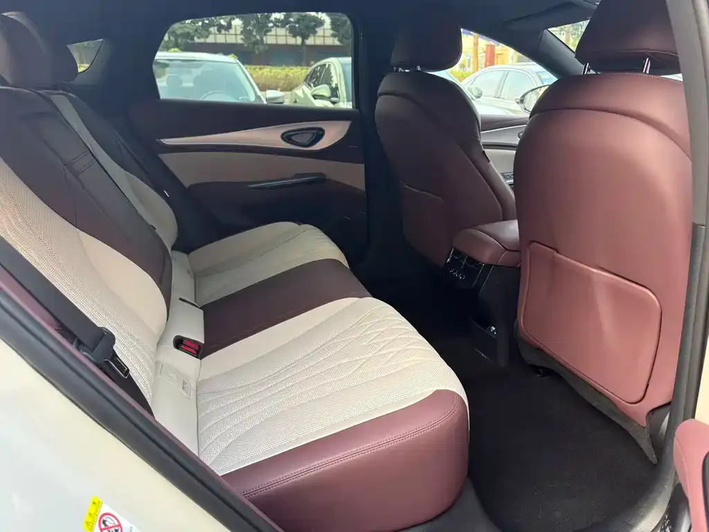 BYD Seal 07 DM-i 2025 из CN, фото 4