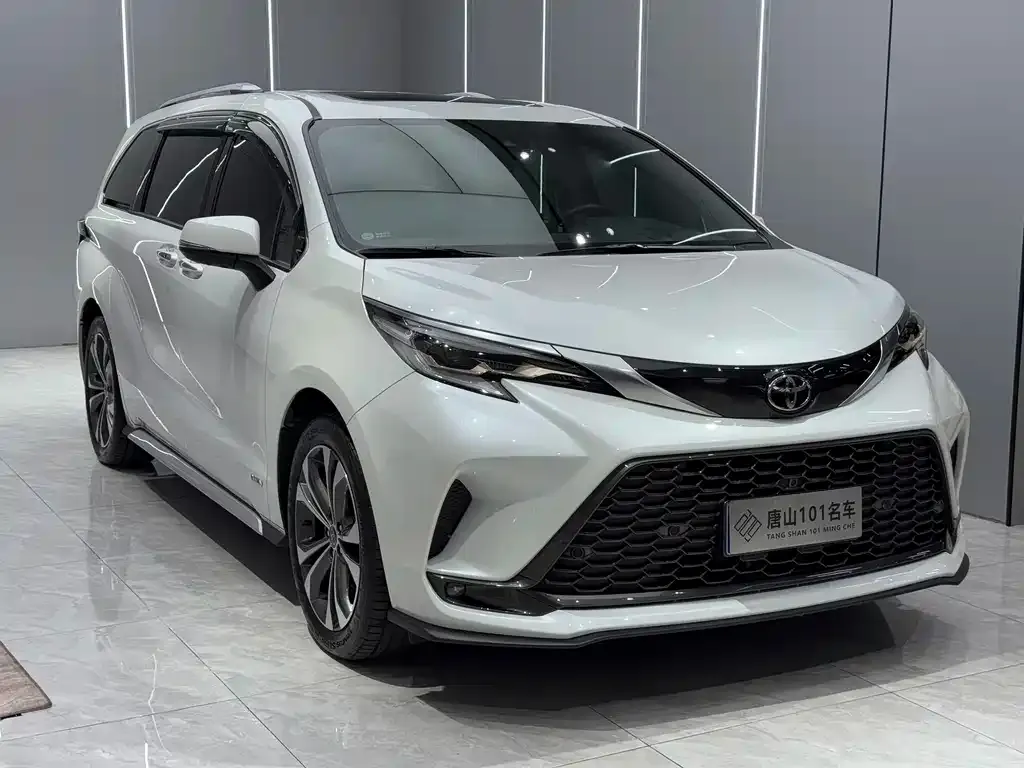 Toyota Granvia 2024 из CN, фото 3