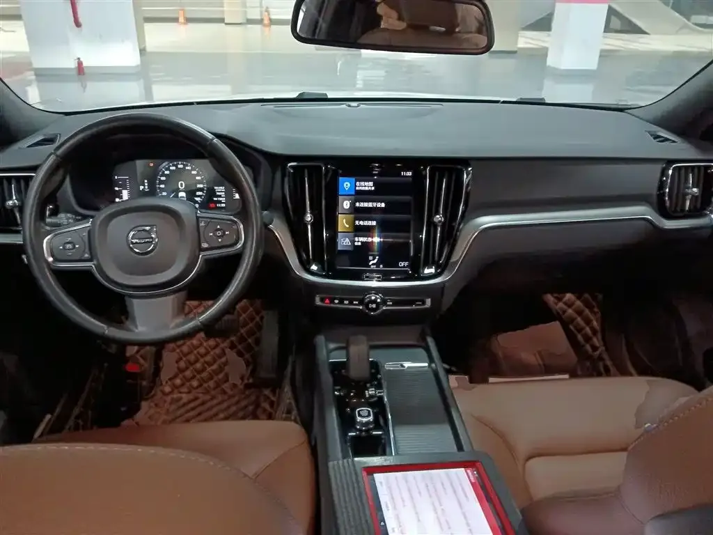 Volvo S60 2022 из CN, фото 4