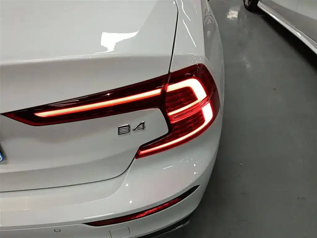 Volvo S60 2022 из CN, фото 6