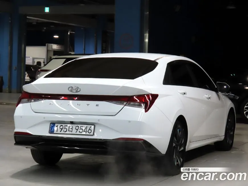 Hyundai AVANTE — фото 4