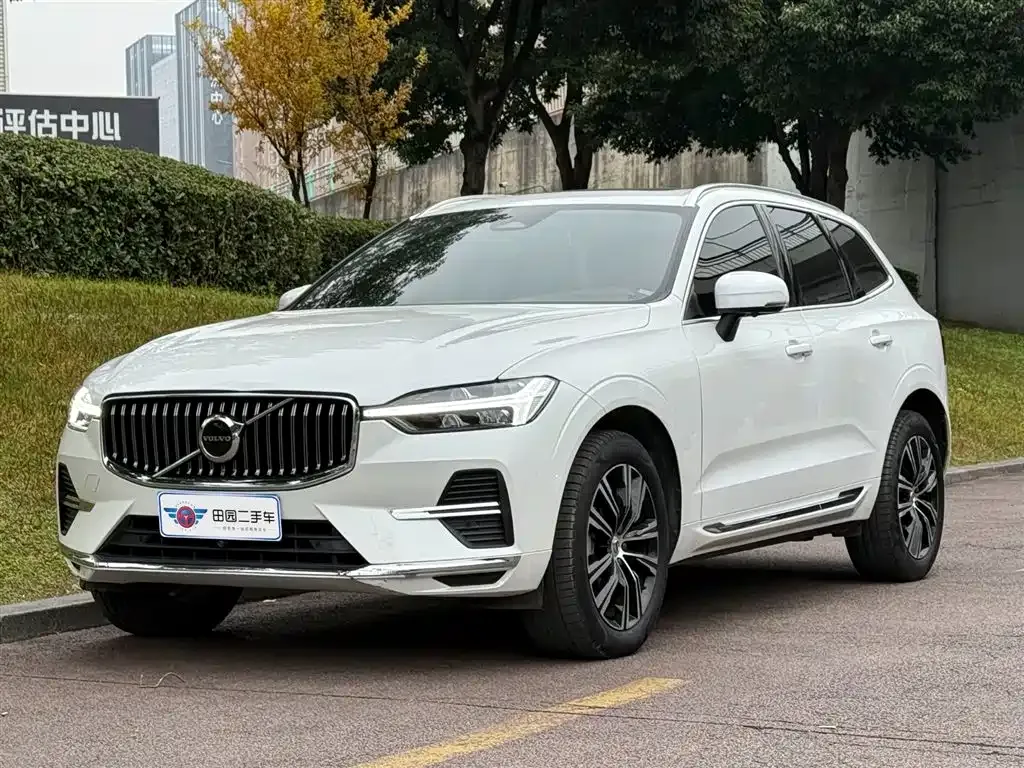 Volvo XC60 2022 из CN, фото 1