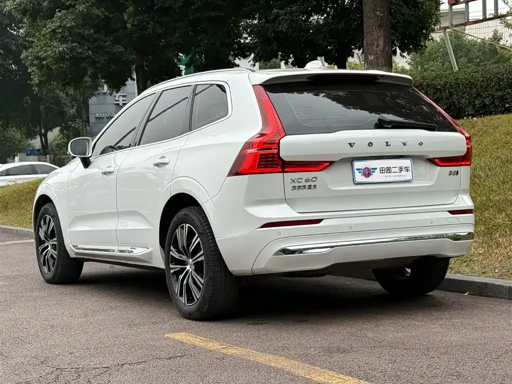 Volvo XC60 2022 из CN, фото 10