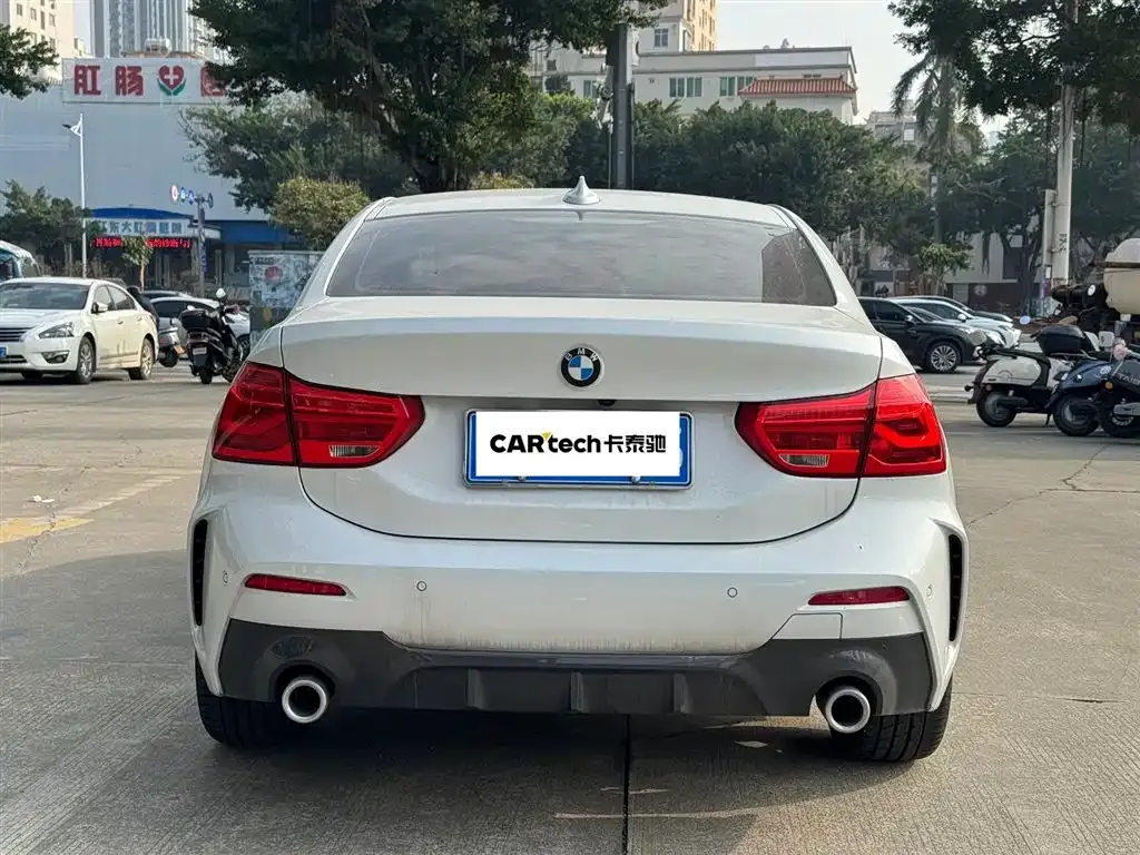 BMW 1 Series 2022 из CN, фото 6