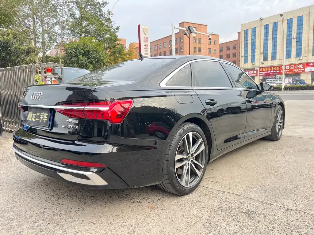 Audi A6L 2022 из CN, фото 5