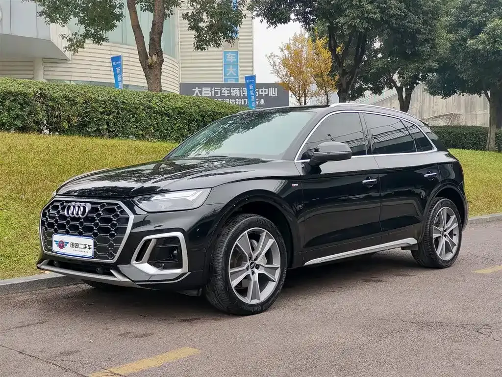Audi Q5L 2022 из CN, фото 1