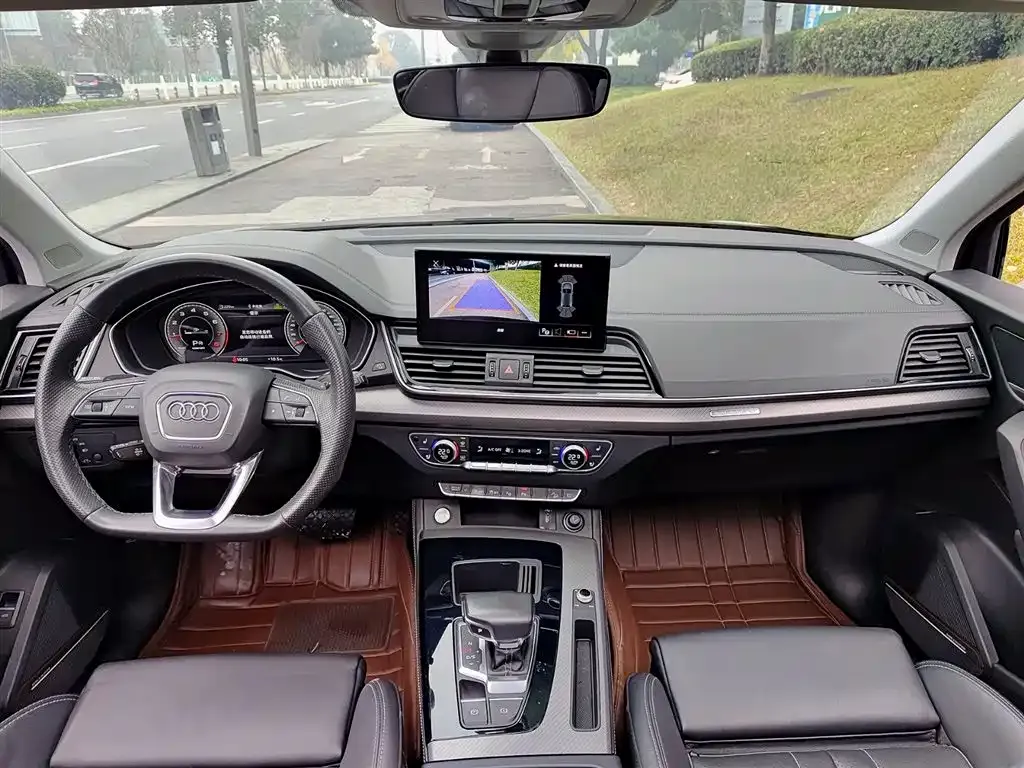 Audi Q5L 2022 из CN, фото 5