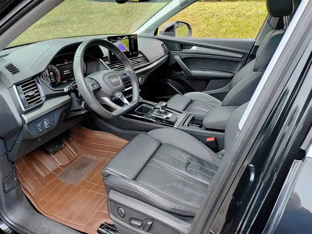 Audi Q5L 2022 из CN, фото 8