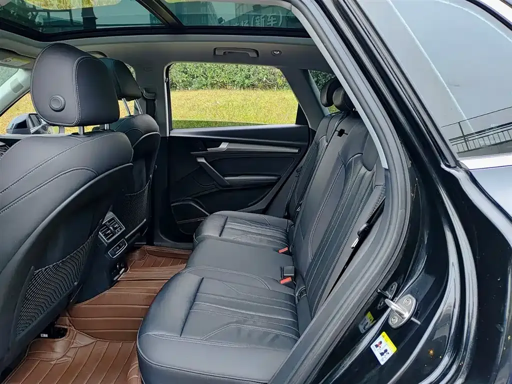 Audi Q5L 2022 из CN, фото 6