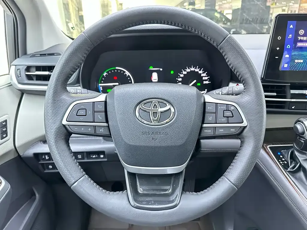 Toyota Granvia 2024 из CN, фото 10