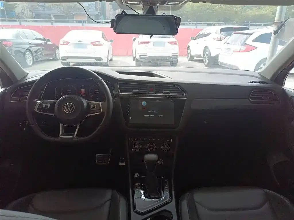 Volkswagen Tiguan L 2021 из CN, фото 10