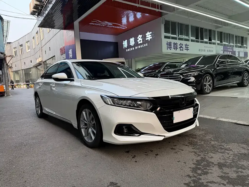 Honda Accord — фото 6