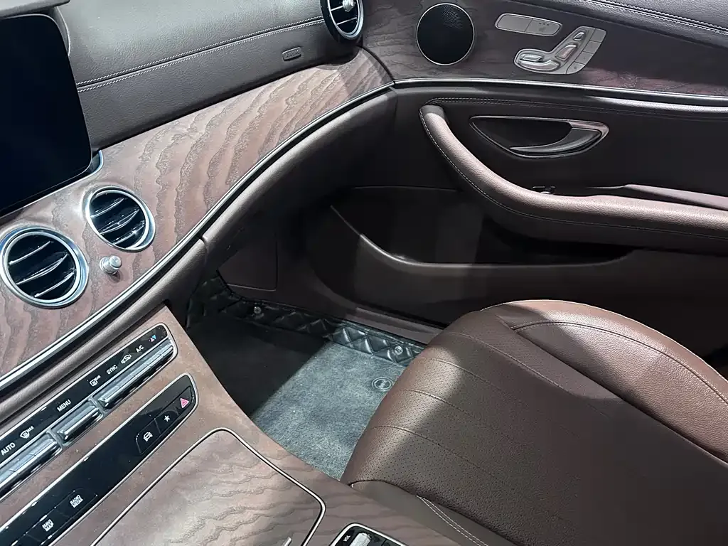 Mercedes-Benz E-Class 2022 из CN, фото 9