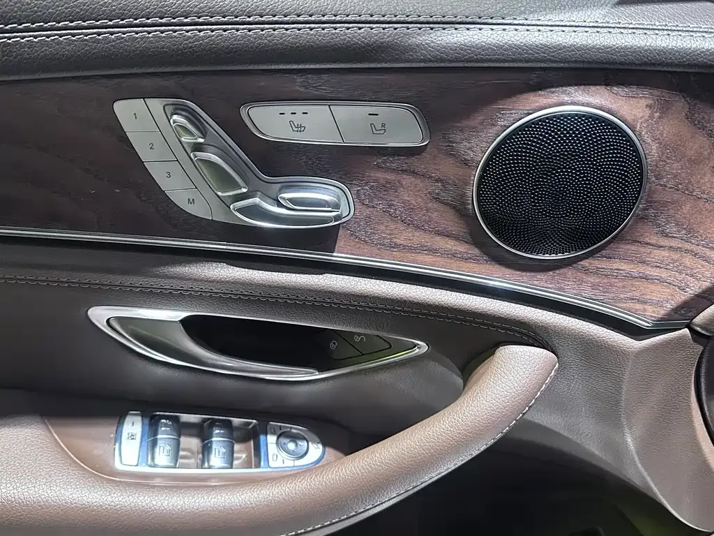 Mercedes-Benz E-Class 2022 из CN, фото 4