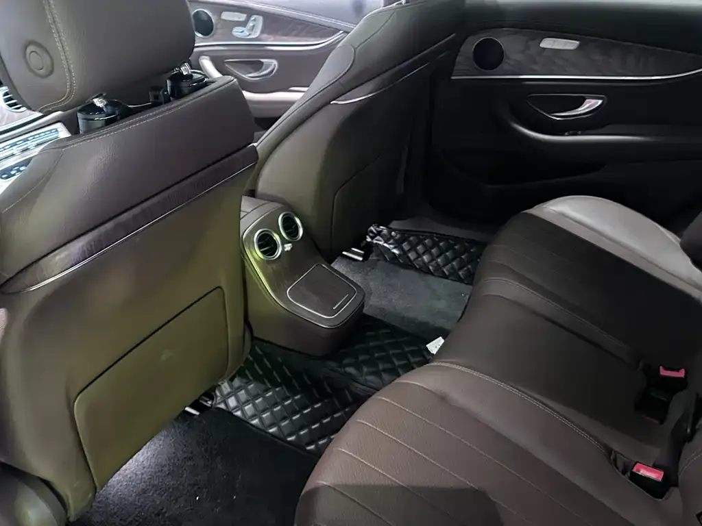 Mercedes-Benz E-Class 2022 из CN, фото 2