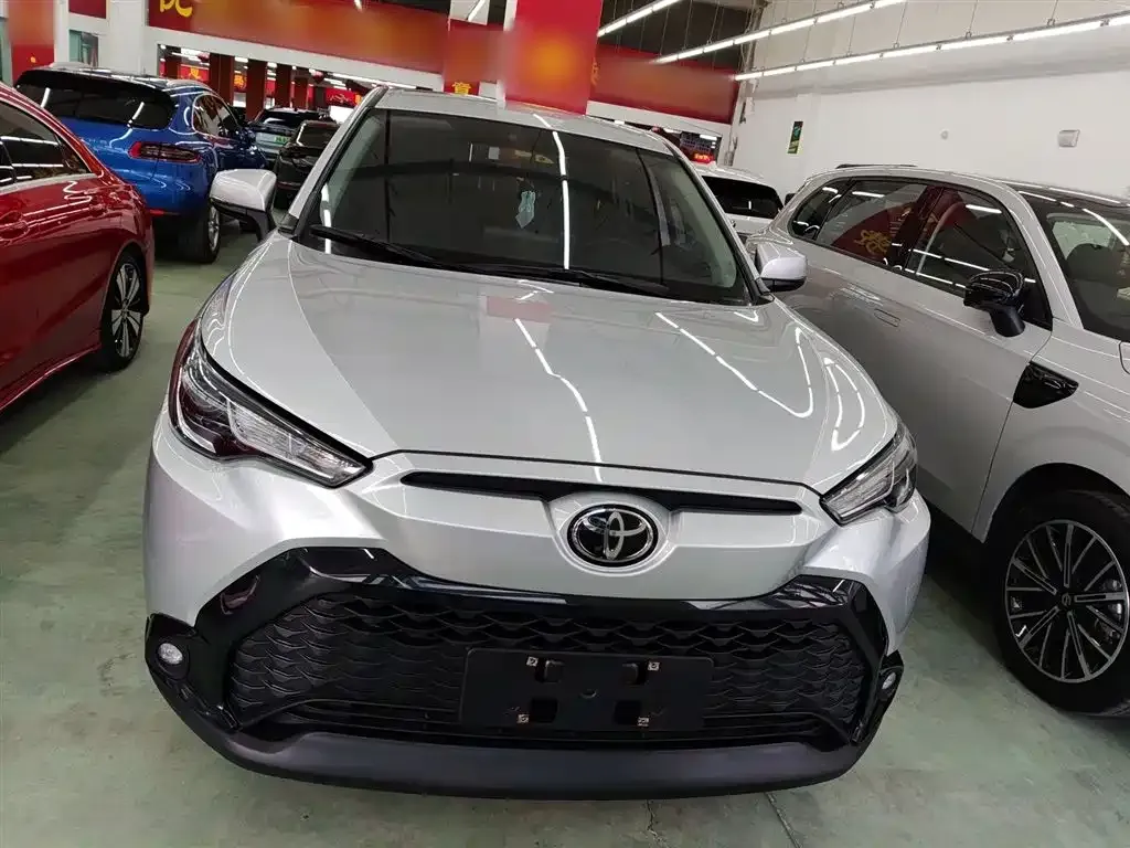 Toyota Frontlander 2023 из CN, фото 4