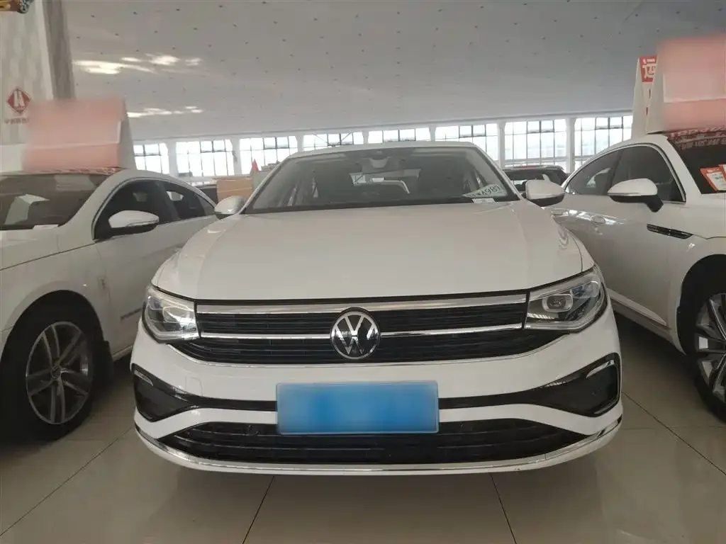 Volkswagen Bora 2023 из CN, фото 2