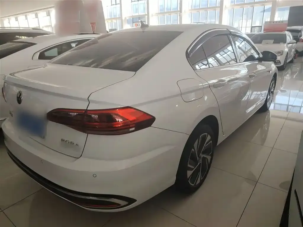 Volkswagen Bora 2023 из CN, фото 7