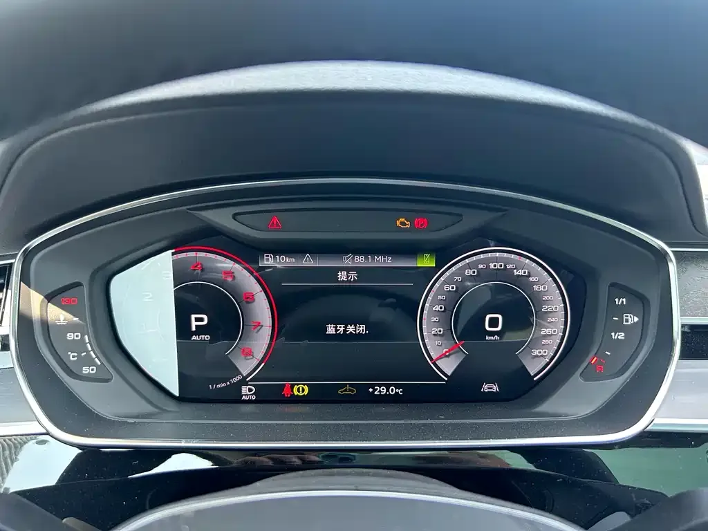 Audi A8 2025 из CN, фото 2