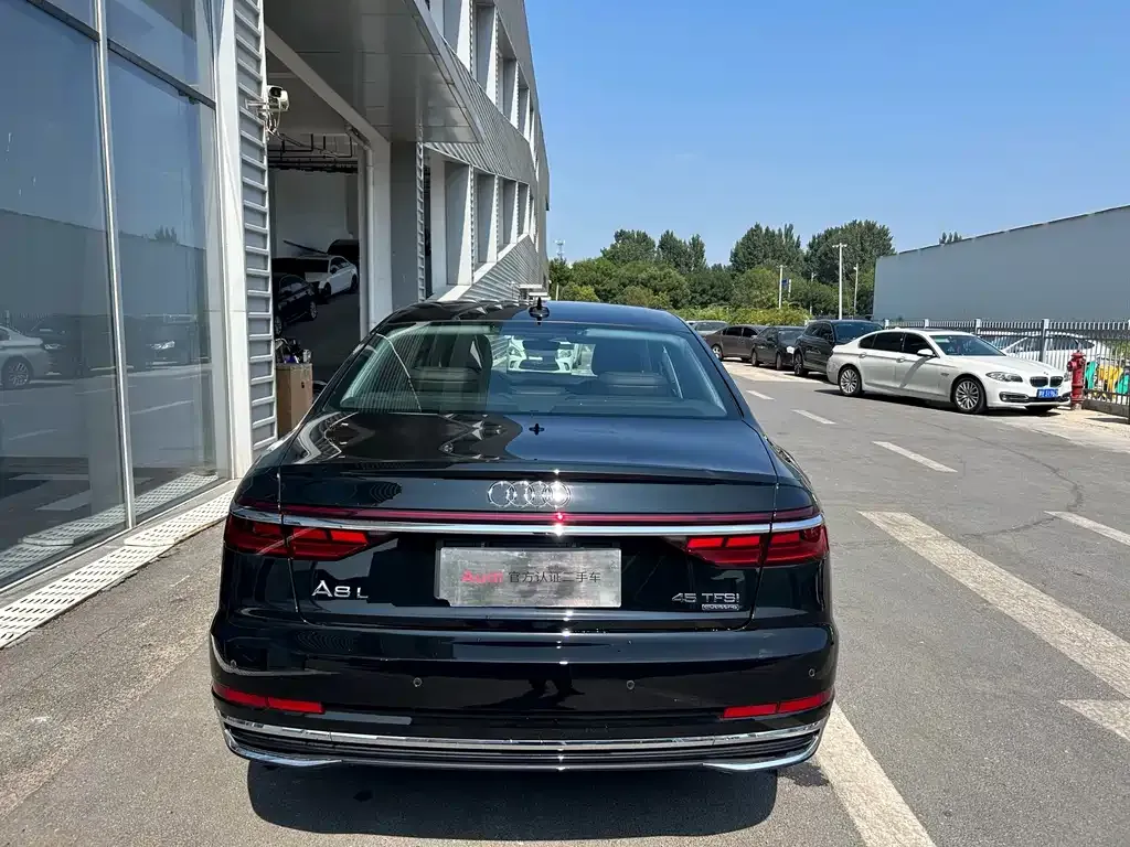 Audi A8 2025 из CN, фото 6