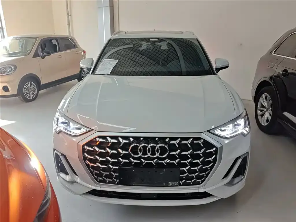 Audi Q3 2024 из CN, фото 9