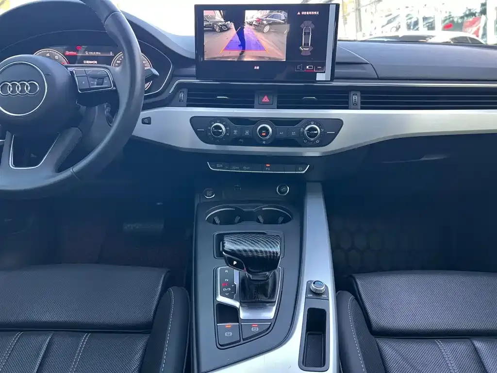 Audi A4L 2023 из CN, фото 7