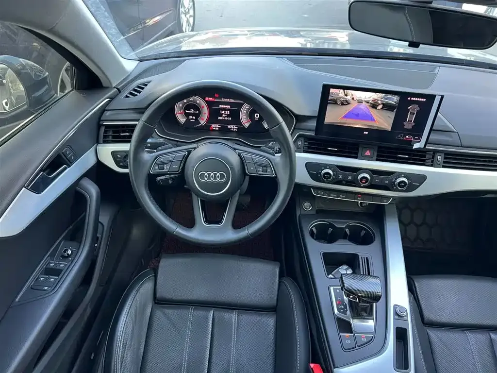 Audi A4L 2023 из CN, фото 8