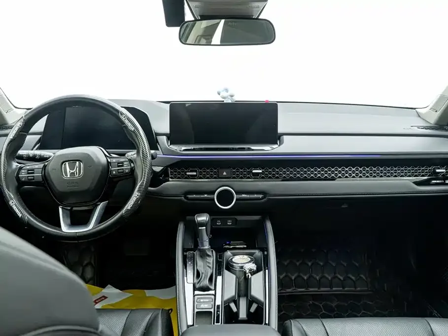 Honda Accord 2023 из CN, фото 7