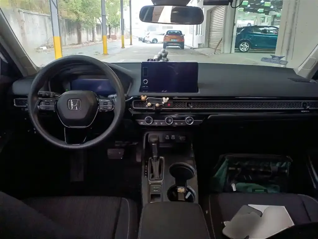 Honda Civic 2022 из CN, фото 2