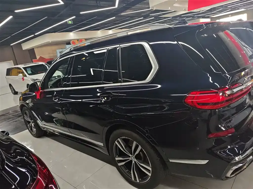 BMW X7 2021 из CN, фото 3
