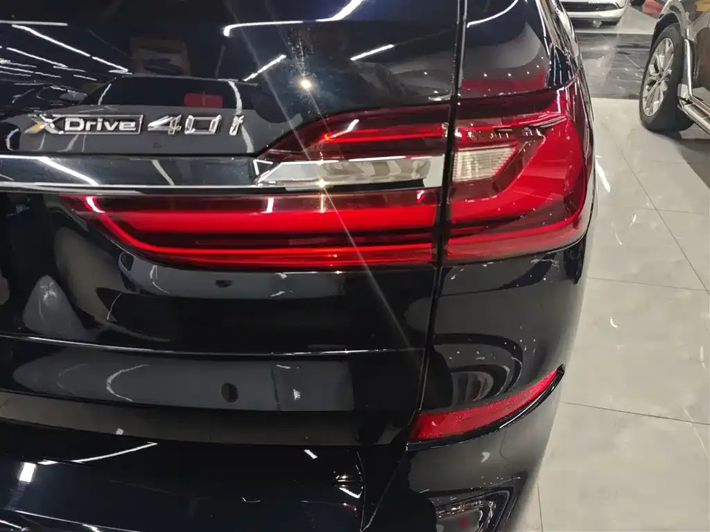 BMW X7 2021 из CN, фото 2