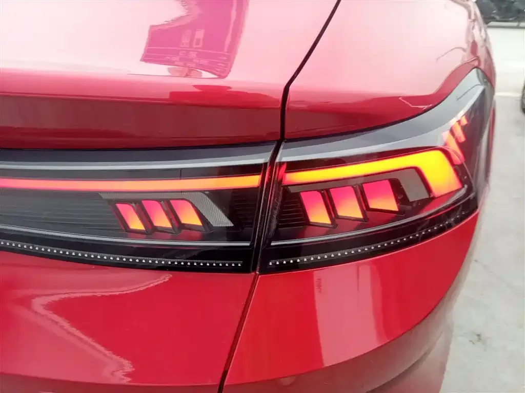 Volkswagen Lamando 2023 из CN, фото 6
