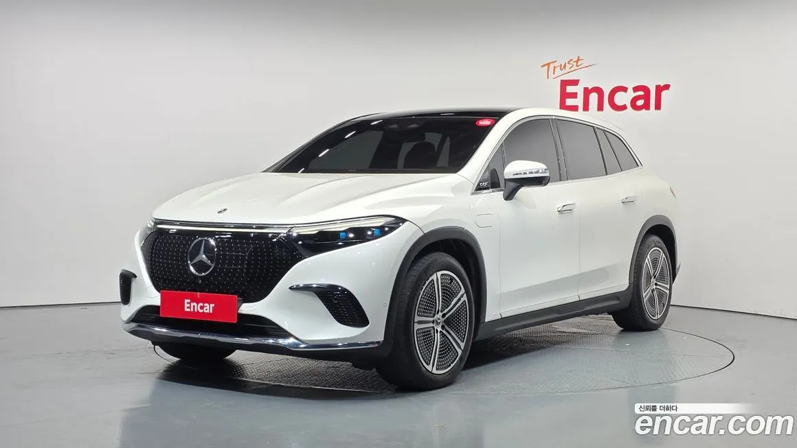 Mercedes-Benz EQS