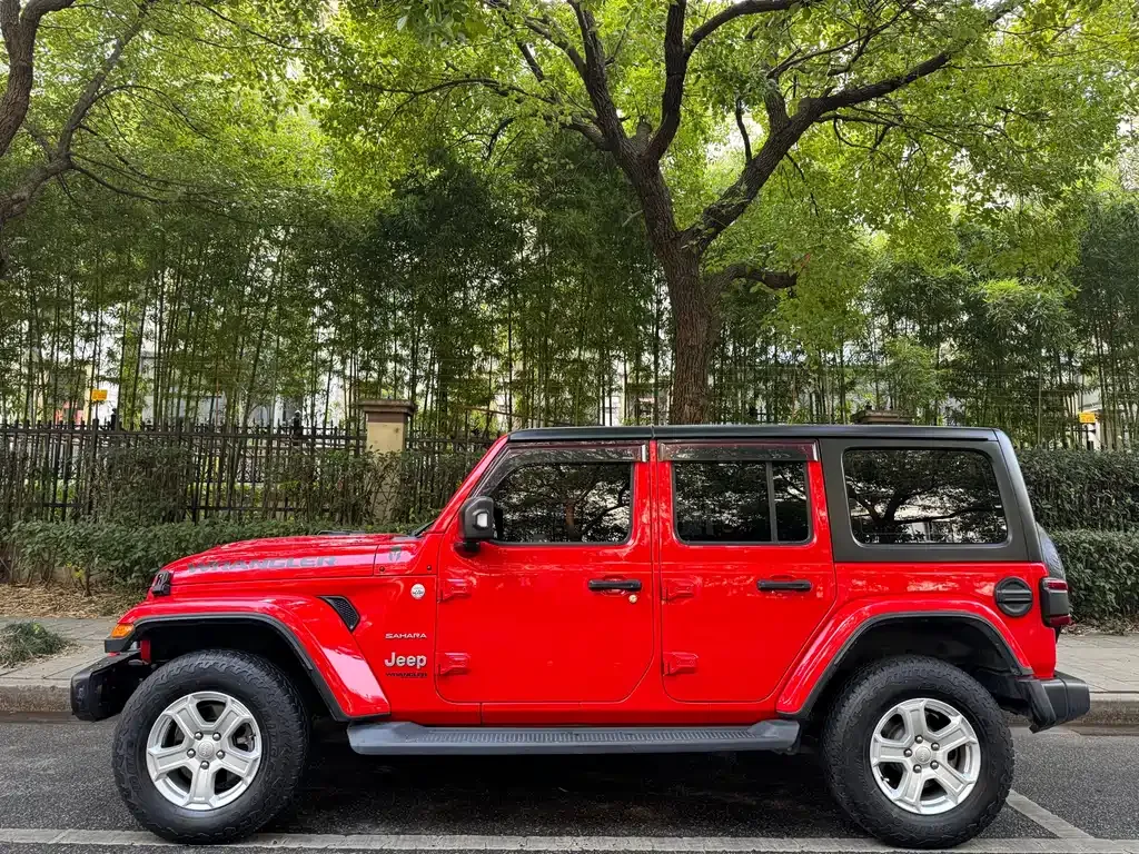 Jeep Wrangler 2021 из CN, фото 9