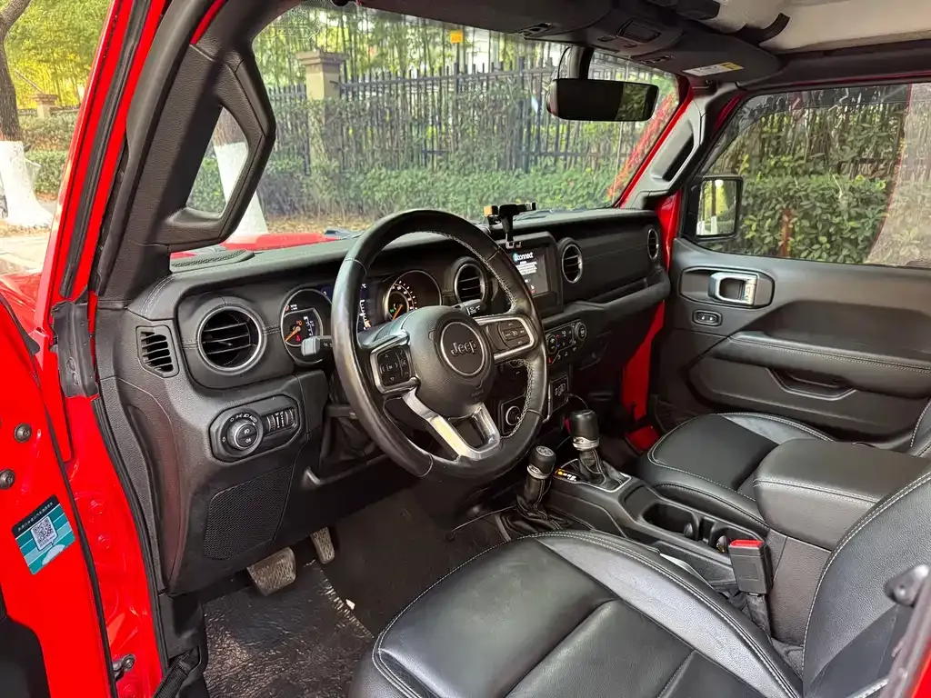 Jeep Wrangler 2021 из CN, фото 7