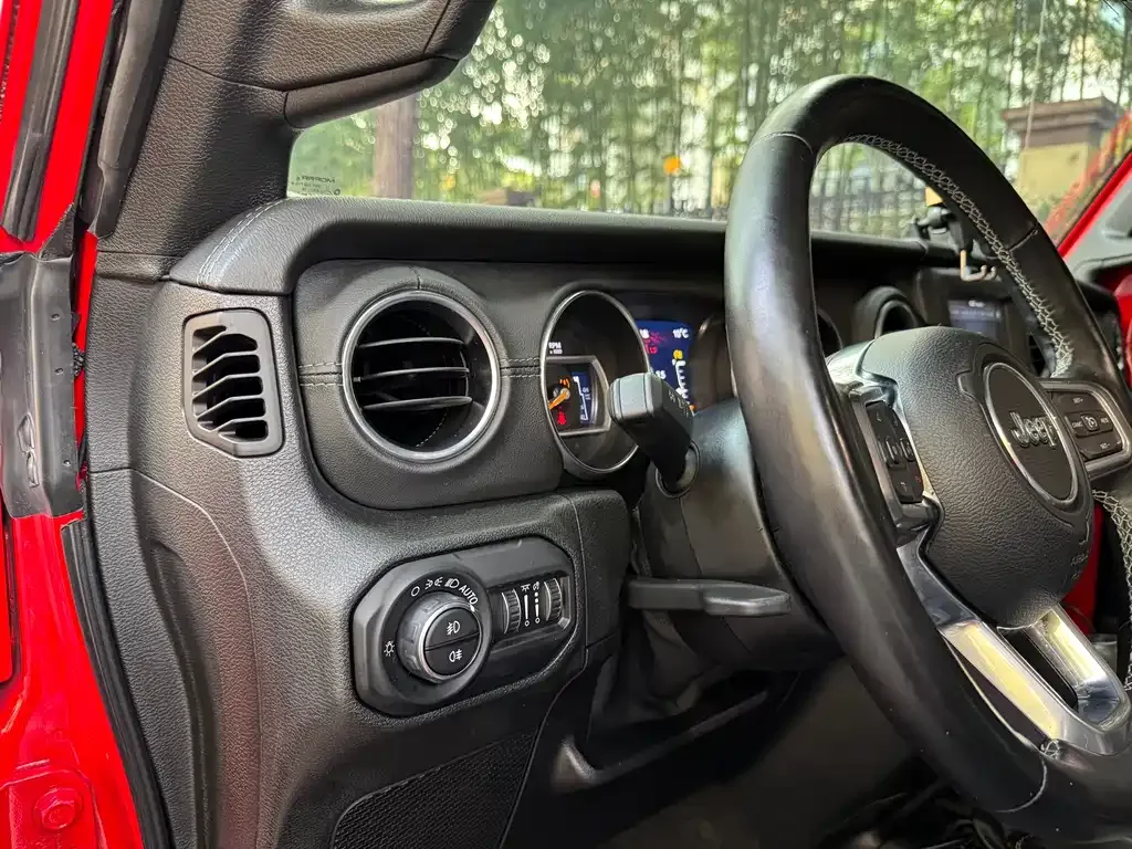 Jeep Wrangler 2021 из CN, фото 3