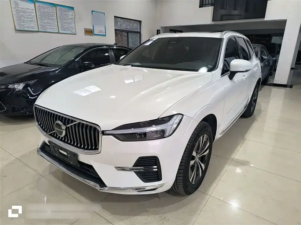 Volvo XC60 2024 из CN, фото 1