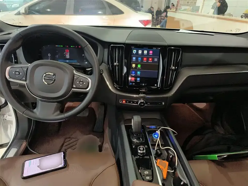 Volvo XC60 2024 из CN, фото 10
